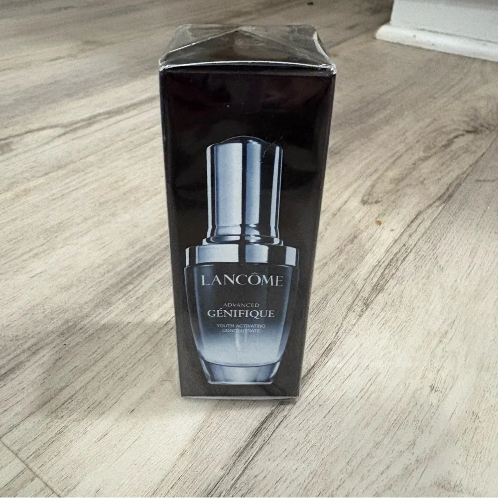 Advanced Génifique Youth Activating Concentrate – Blue Serum